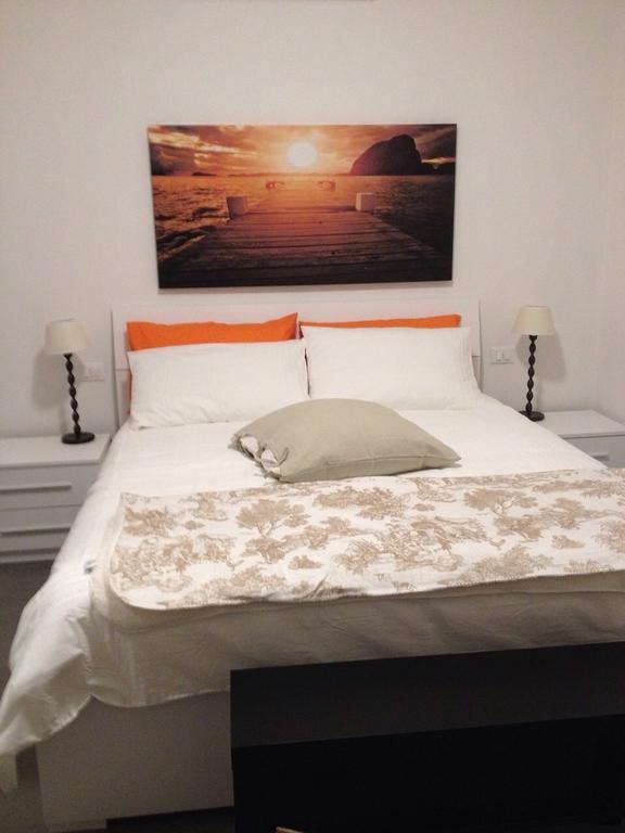 A Lago Marone Room photo